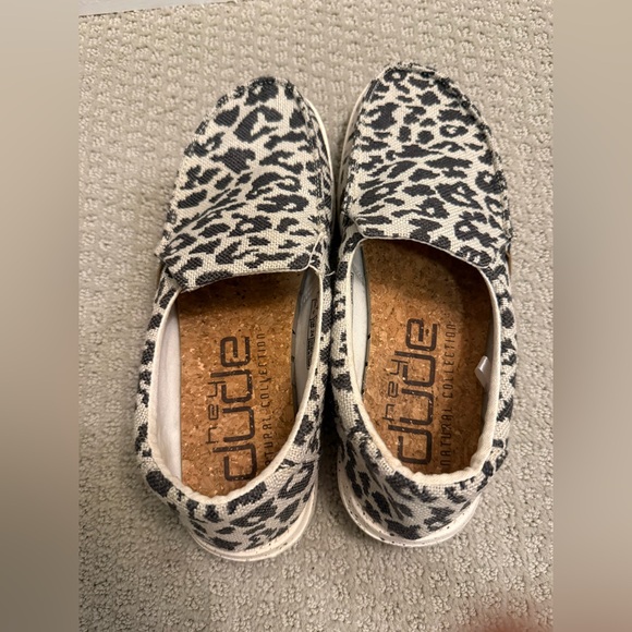 Hey Dude Misty Woven Cheetah Grey Womens Slip Ons Lightweight City Walk - Picture 4 of 8